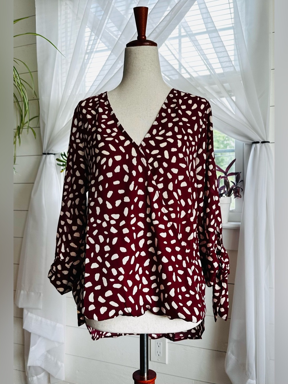 West Kei Allan Surplice  Tie-Sleeve High-Low Blouse burgundy Size Small NWT